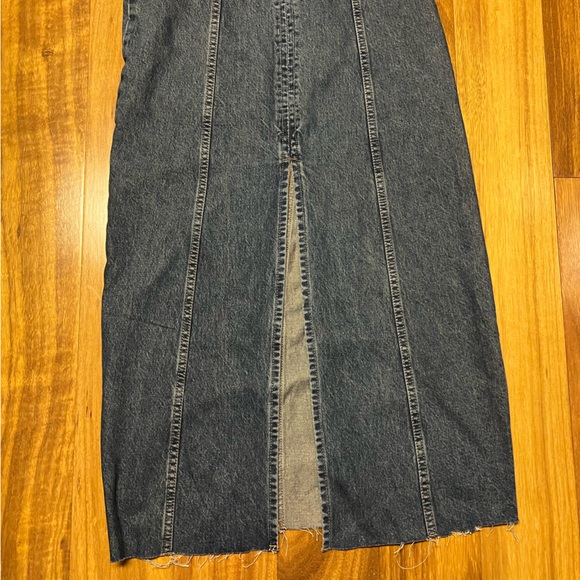 Commense Strapless Tube Denim
Dress L (8/10) NWT - Picture 3 of 6